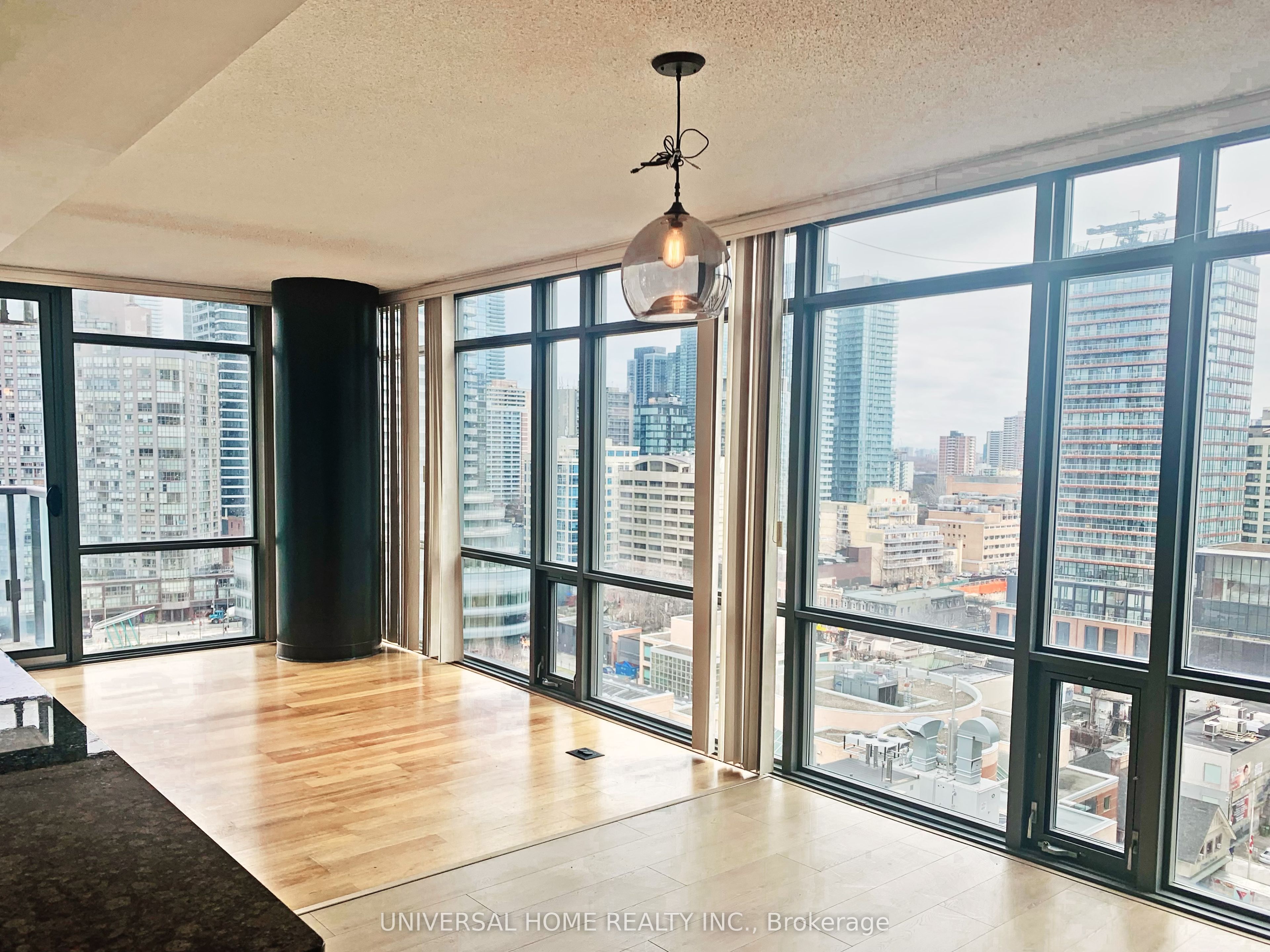 Additional image 2 of 1507-37 Grosvenor Street, Toronto, ON, M4Y 3G5