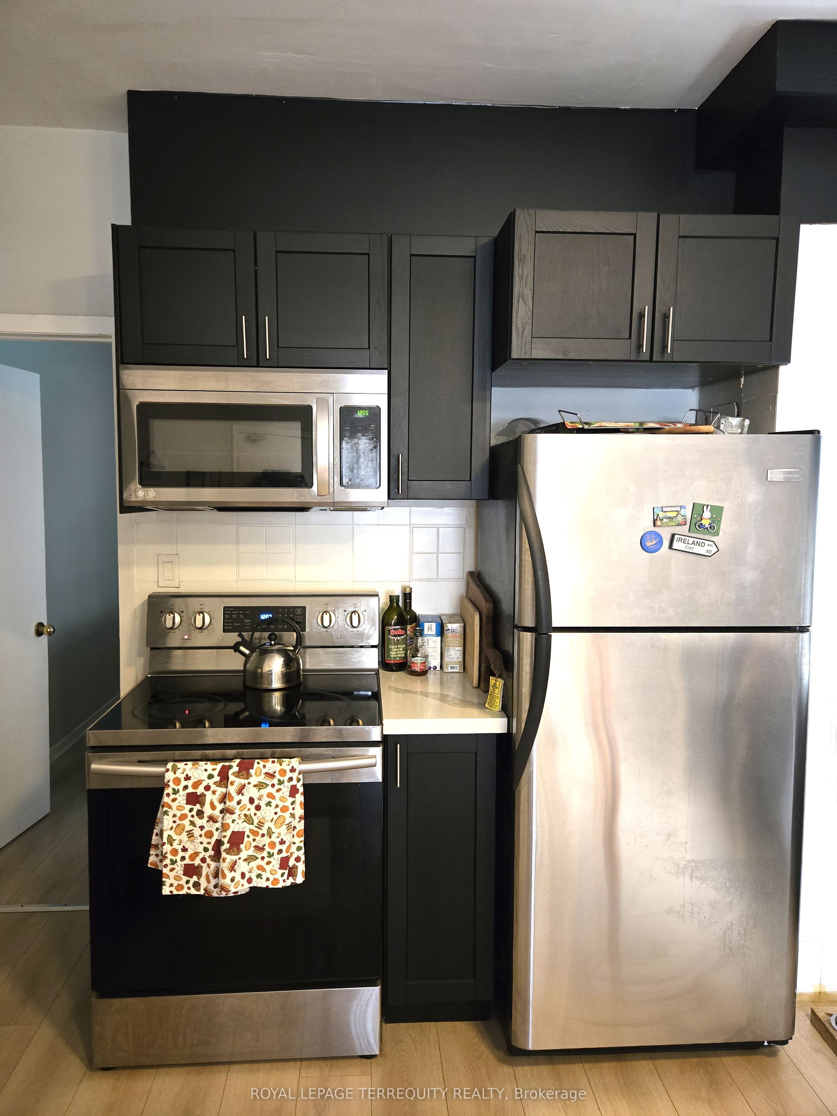 Additional image 6 of #2-1037 Bathurst Street, Toronto, ON, M5R 3G8