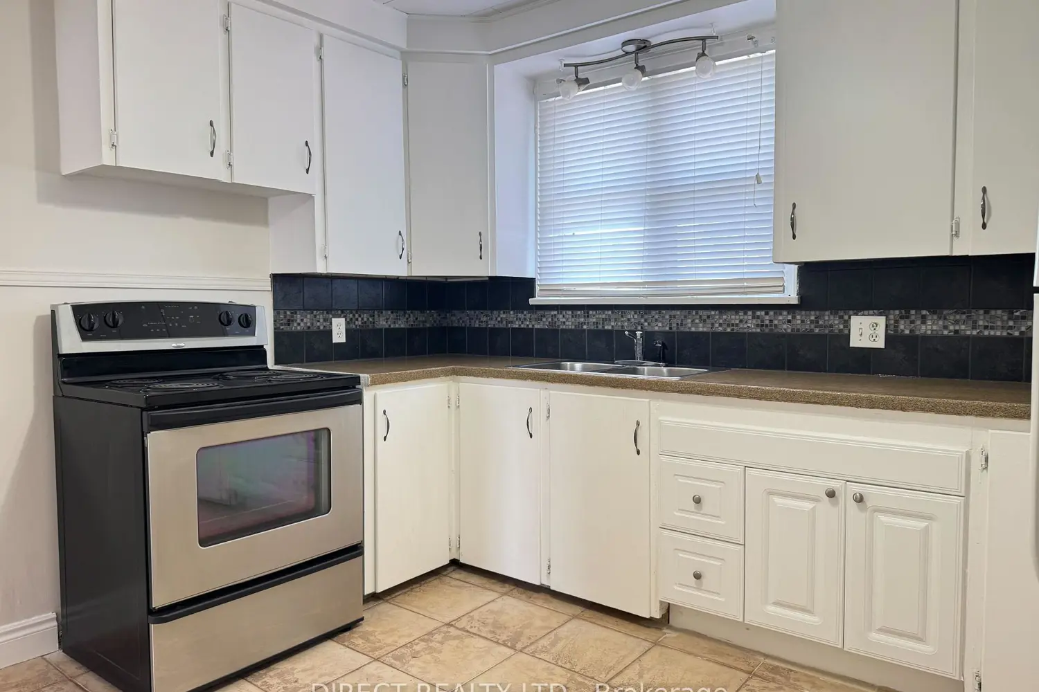 Additional image 9 of 33 Sinclair Street