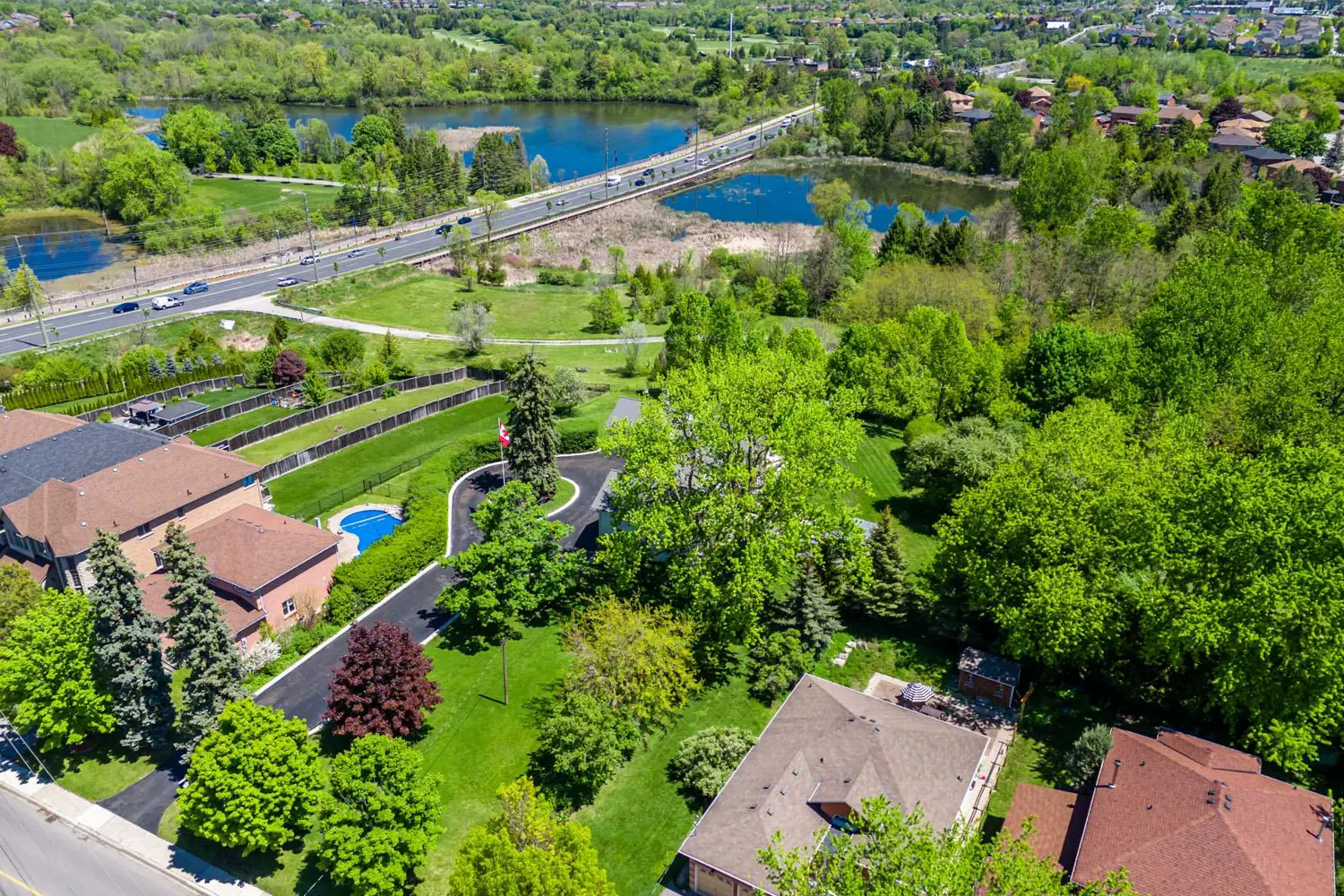 Additional image 20 of 220 Old Yonge Street