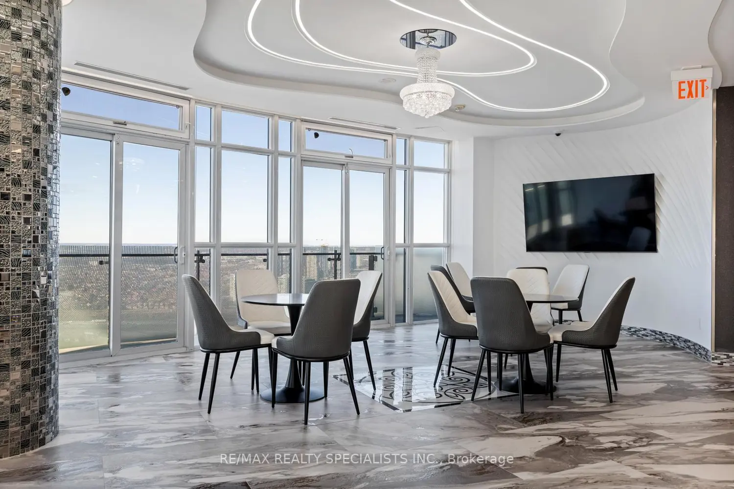 Additional image 14 of 50 Absolute Avenue 909