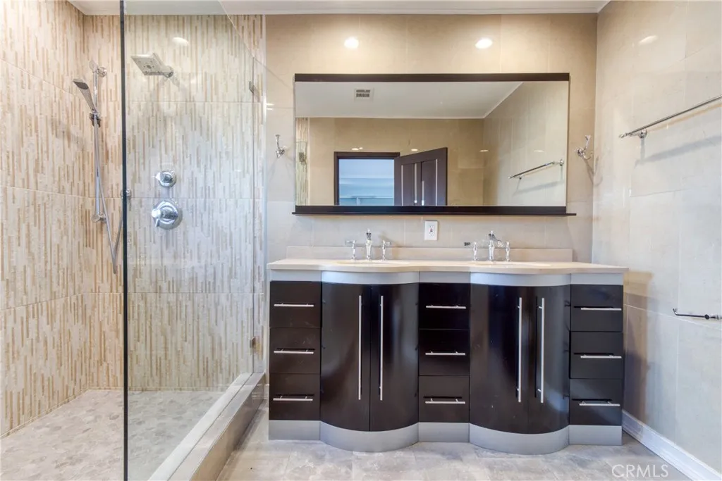 Additional image 19 of 7796 Skyhill Drive, Los Angeles, CA 90068