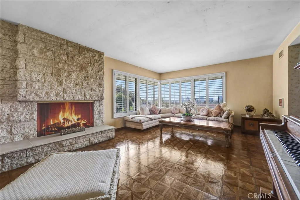 Additional image 37 of 900 Glenvista Dr, Glendale, CA 91206