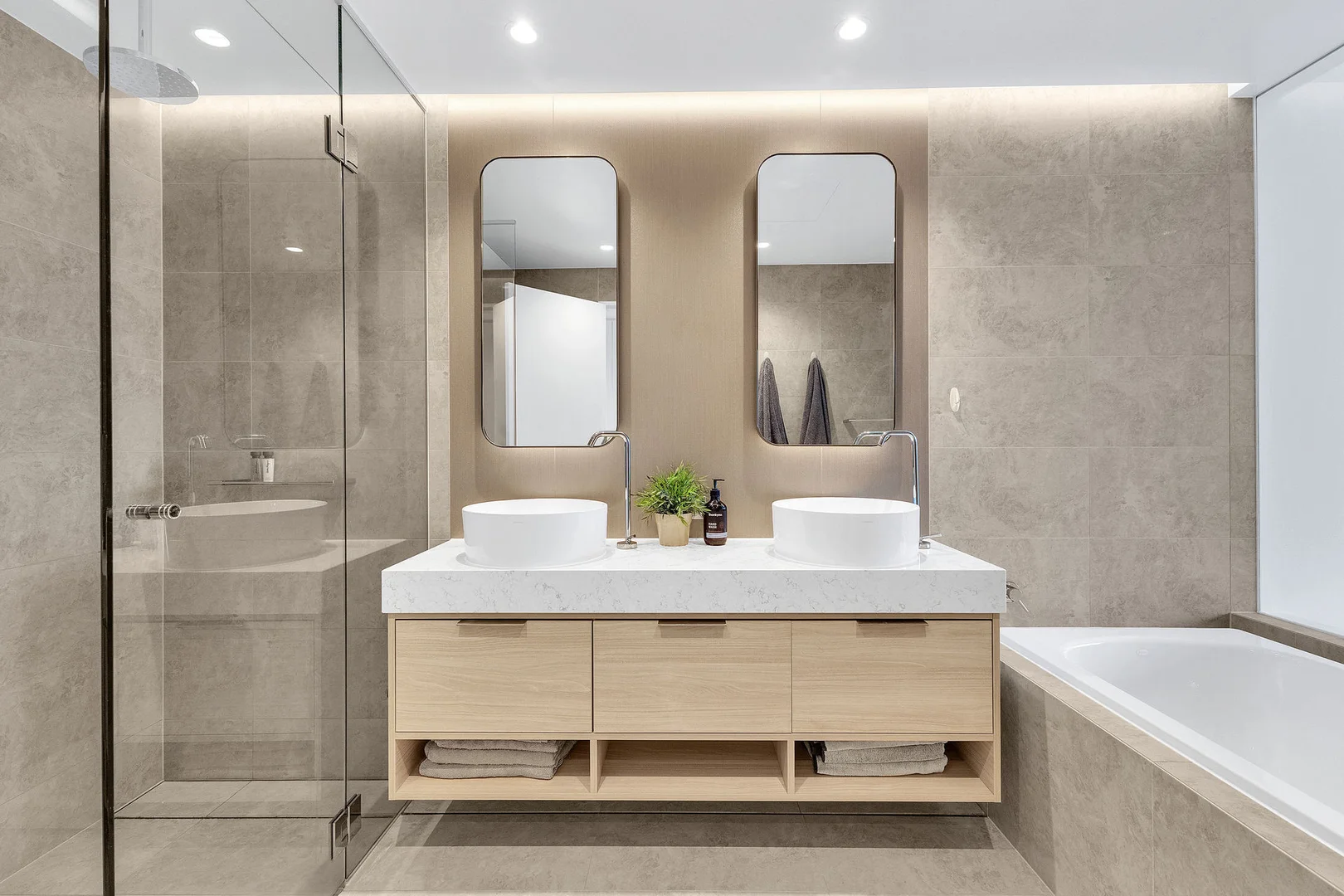 Additional image 11 of 3403/103 South Wharf Drive, Docklands VIC 3008