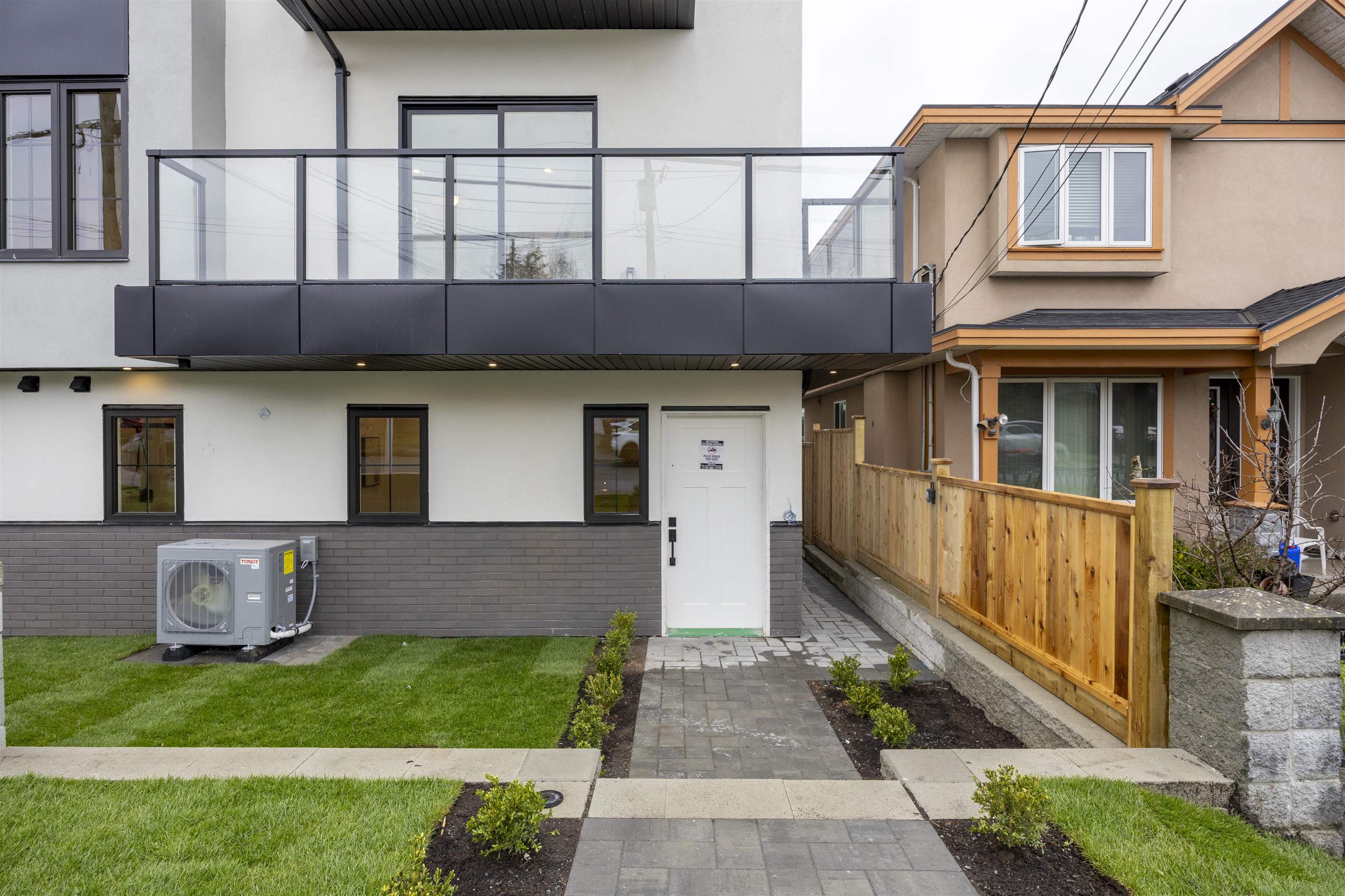 Additional image 4 of 3-7353 12th Avenue, Burnaby, BC, V3N 2J8