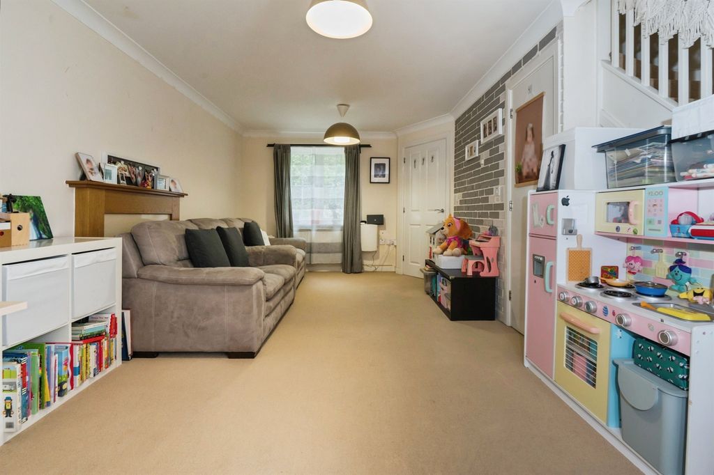 Additional image 4 of 3 bed terraced house for saleMescott Meadows, Hedge End, Southampton SO30