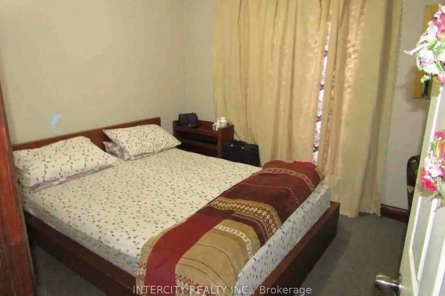 Additional image 11 of 54 Sixteenth Street