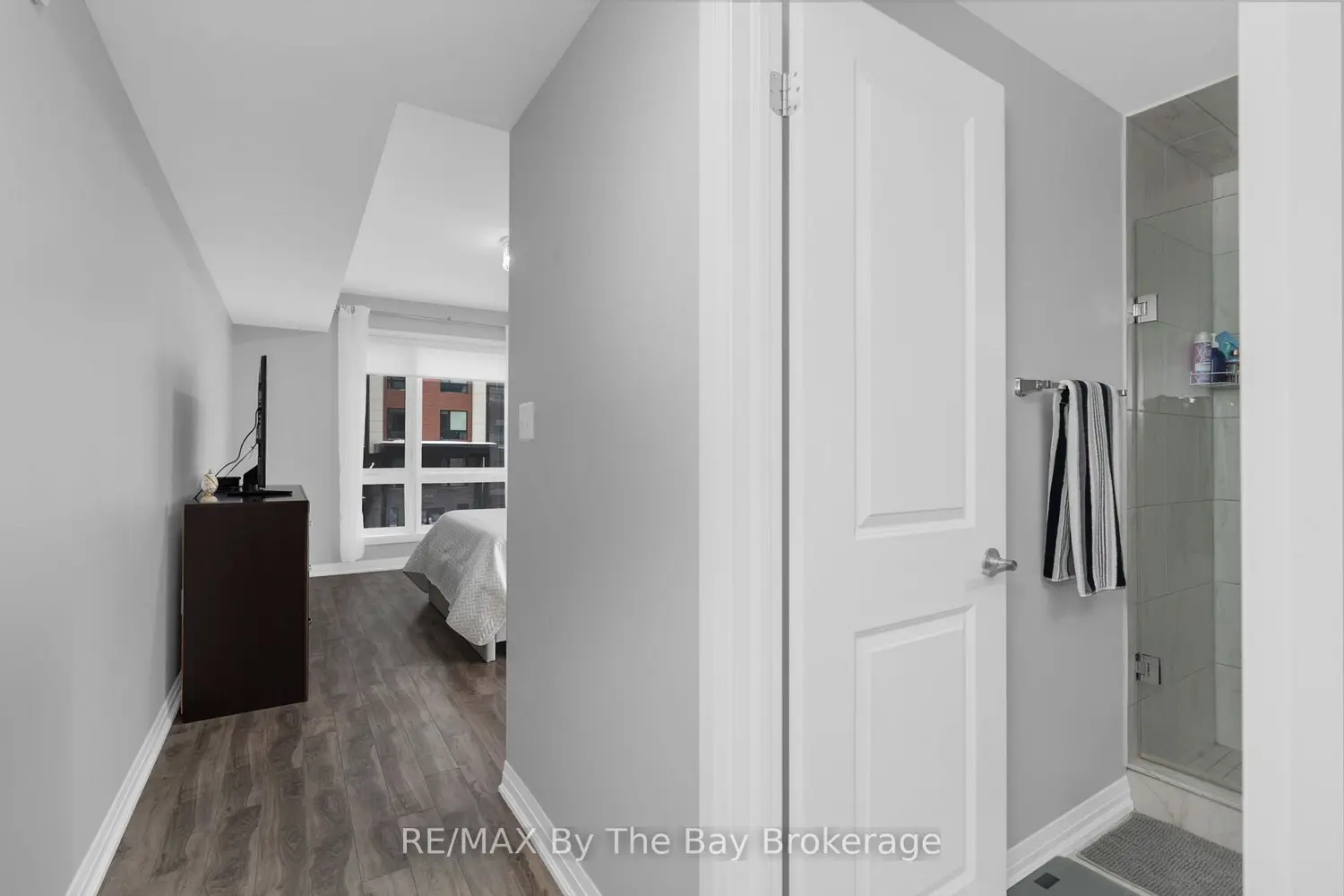 Additional image 9 of 300 Essa Road 309