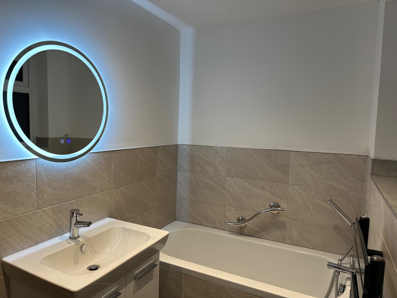 Additional image 2 of 1 Bed Flat, Roundhay, LS8, N1 7GU