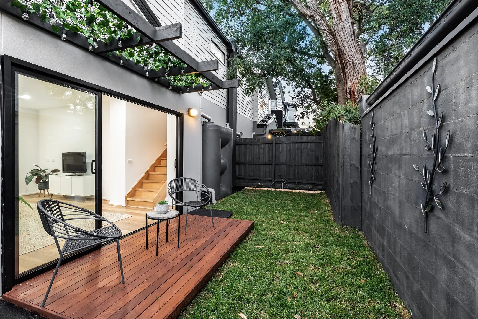 Additional image 8 of 2/142 Grimshaw Street, Greensborough VIC 3088