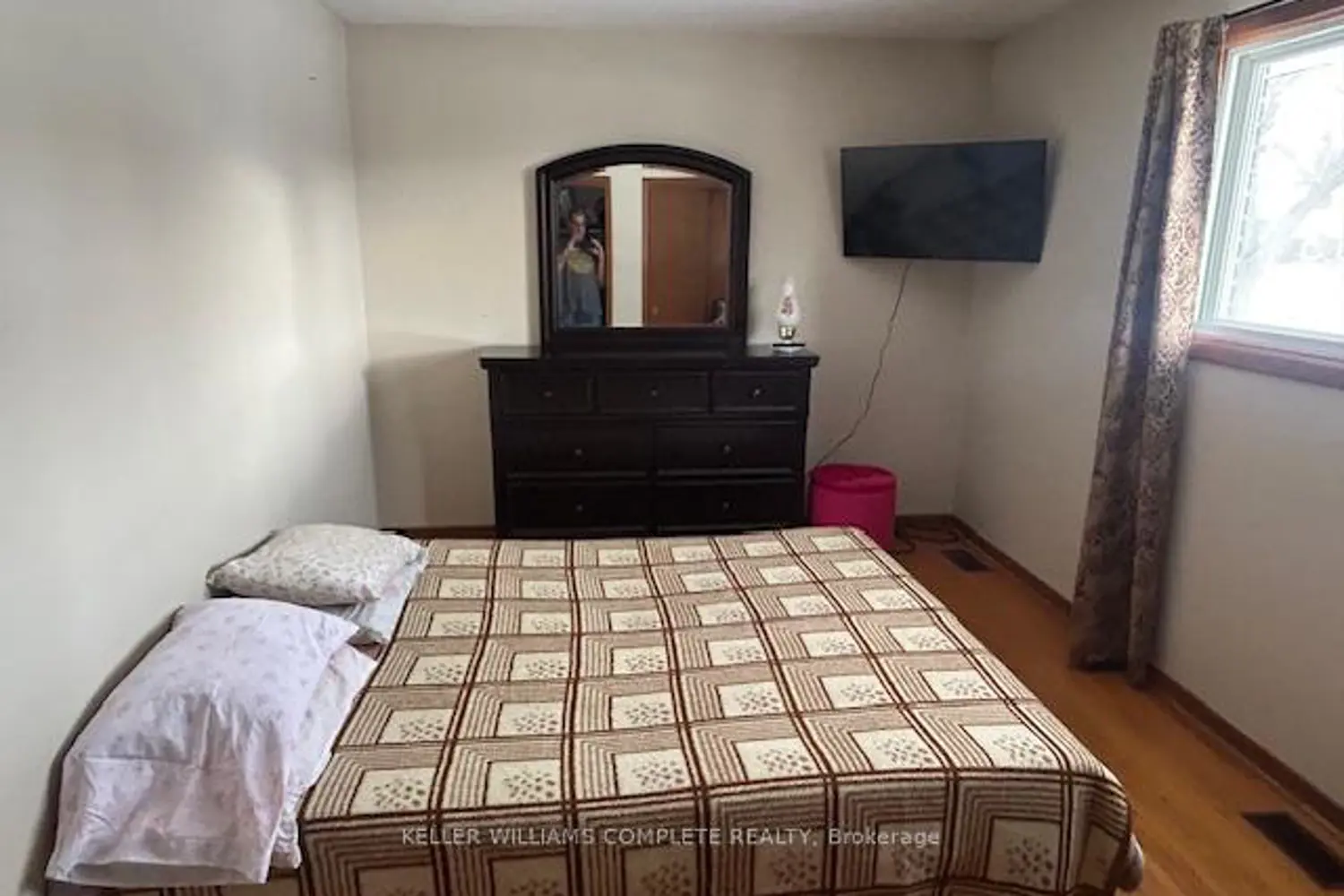 Additional image 10 of 453 Leonard Avenue