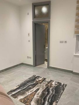 11 Wordsworth Parade, Green Lanes, London N8, Studio to rent