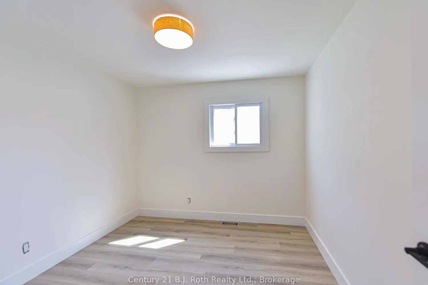 Additional image 9 of 571 High Street