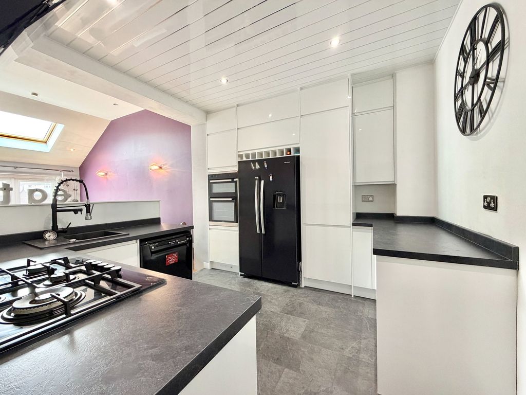 Additional image 7 of 3 bed flat for saleNewhouse Road, Grangemouth FK3
