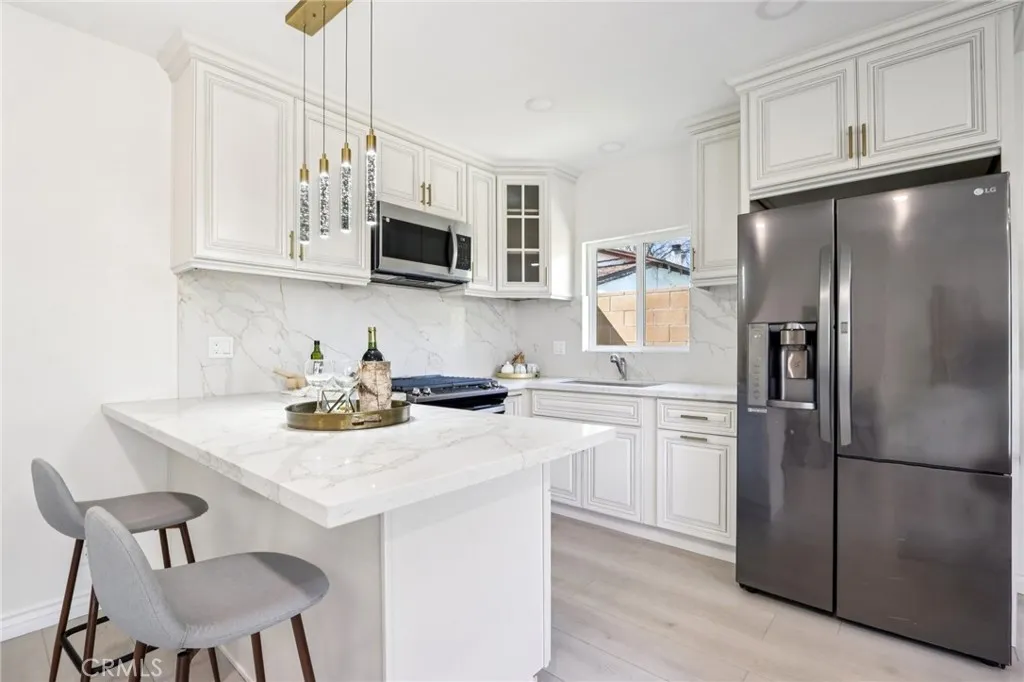 Additional image 90 of 1735 N Lima Street, Burbank, CA 91505