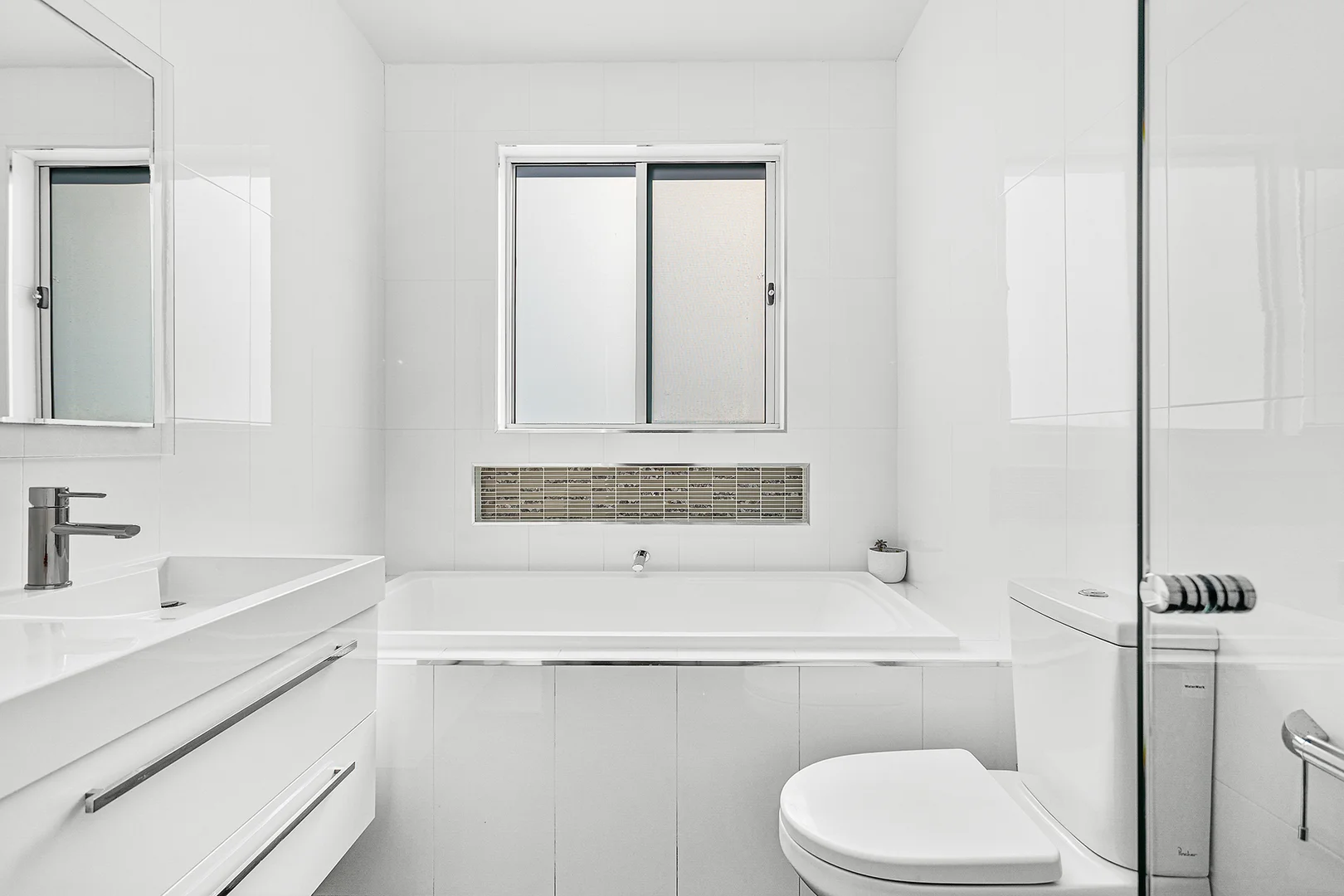 Additional image 11 of 73a Franklin Avenue, Woonona NSW 2517