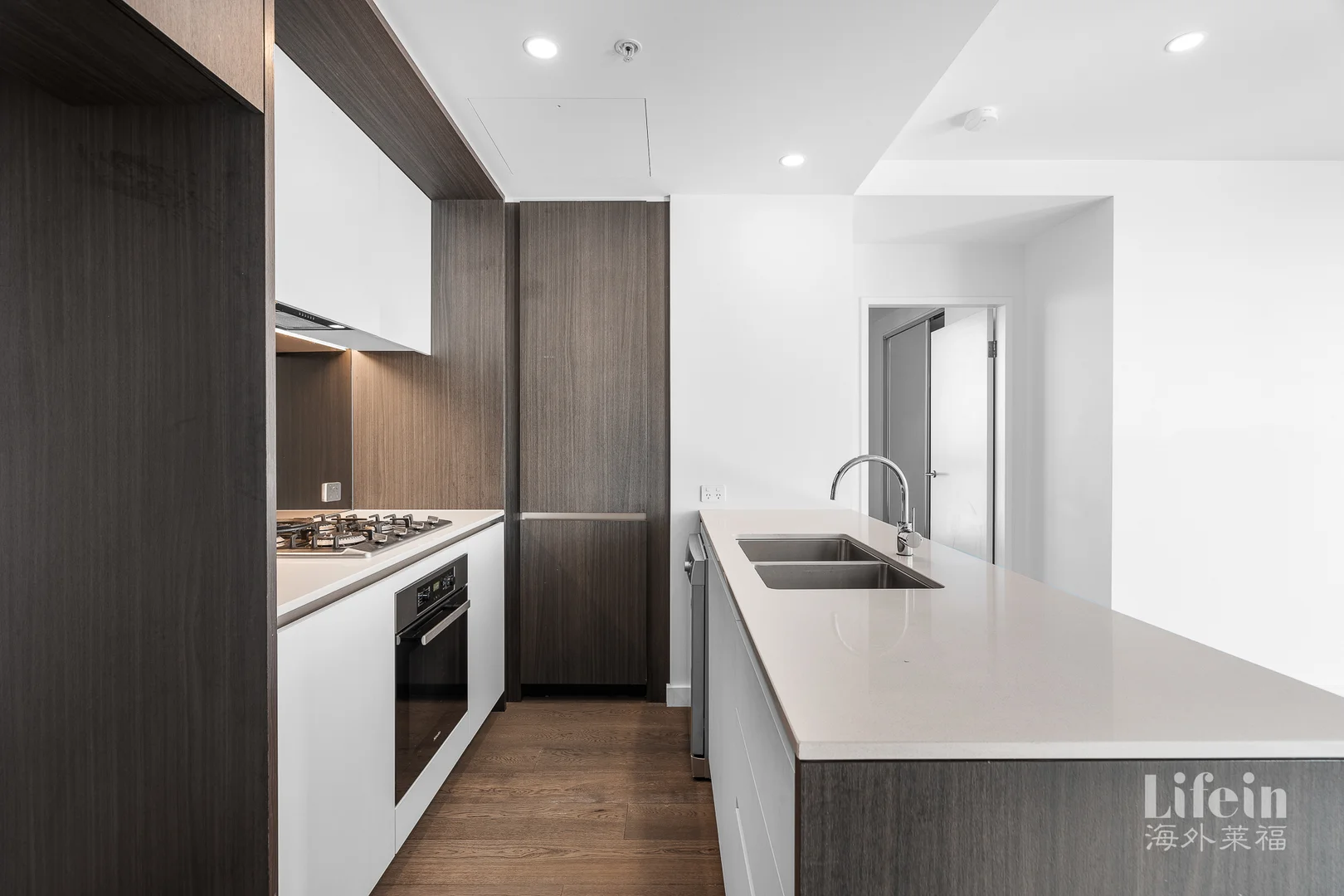 Additional image 4 of 1803/915 Collins Street, Docklands VIC 3008