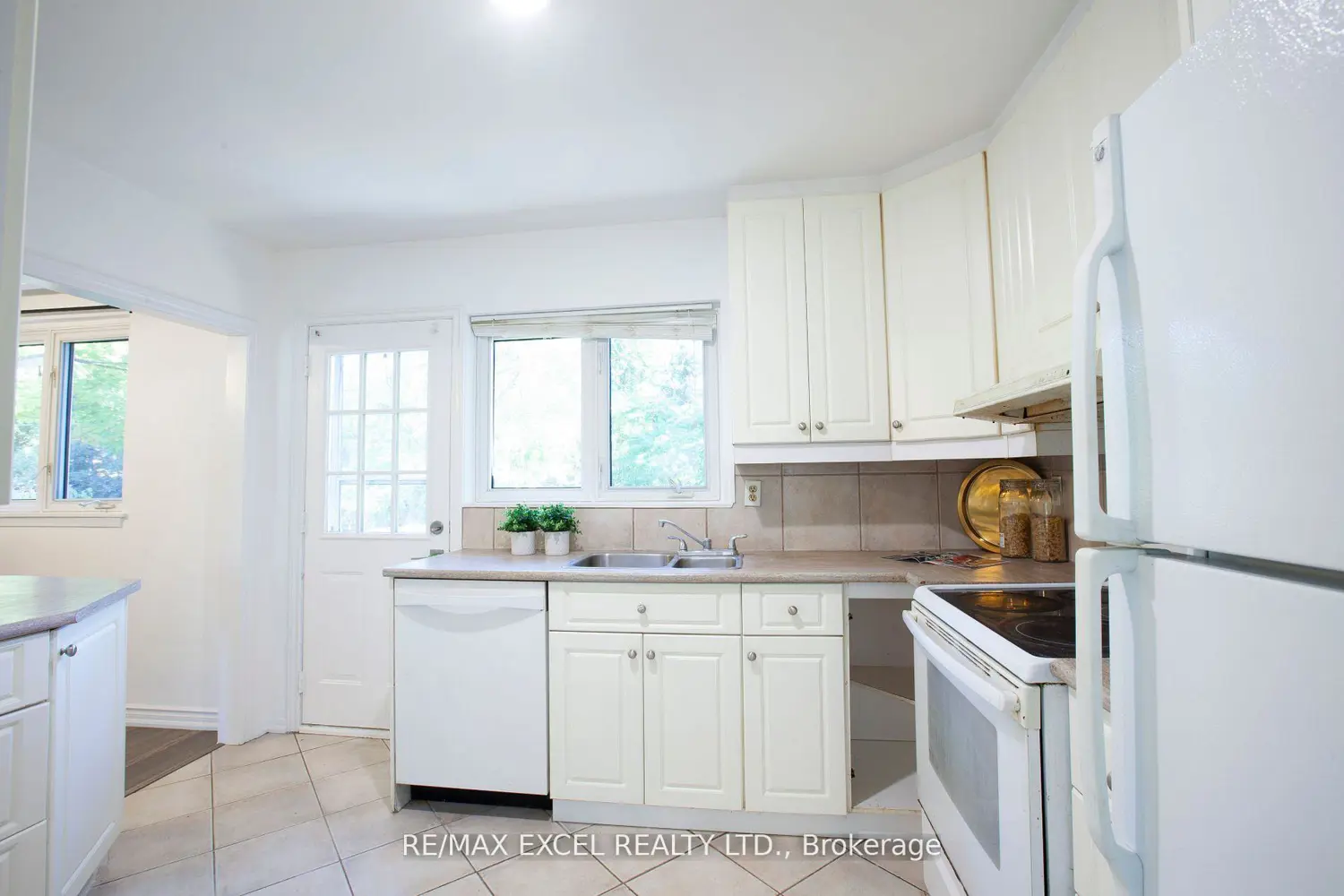 Additional image 12 of 33 Alanadale Avenue