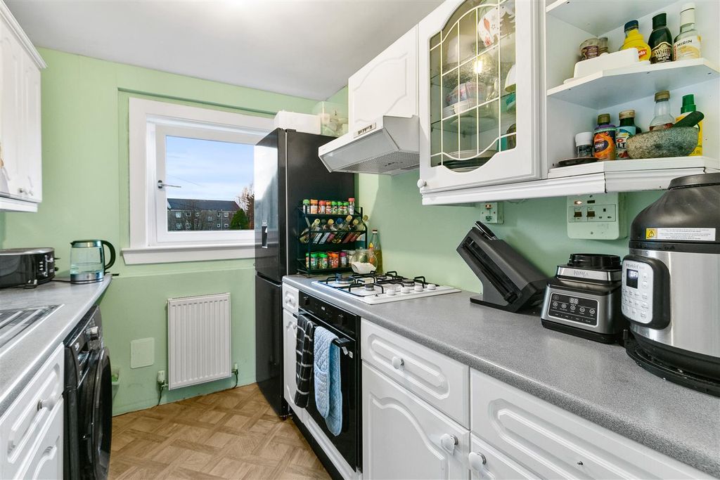 Additional image 6 of 2 bed flat for saleCastlegreen Street, Dumbarton G82