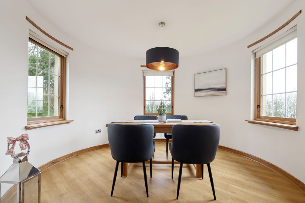 Additional image 4 of 3 bed flat for sale1/1, 2 Silver Birch Wynd, Port Glasgow PA14