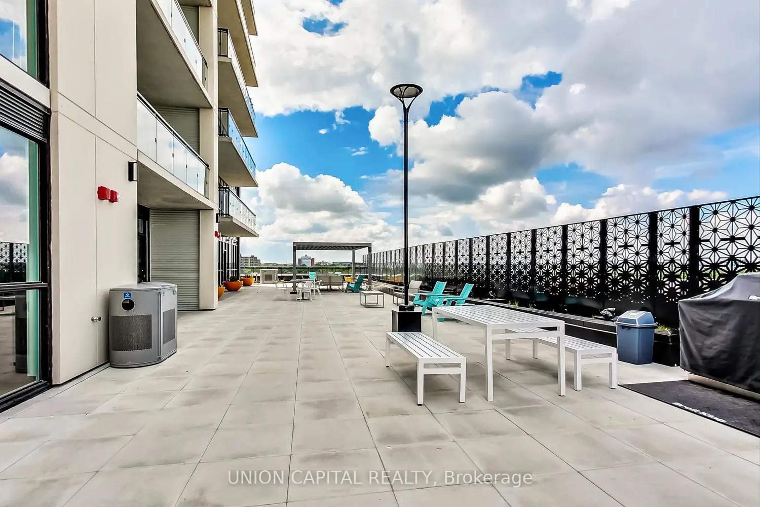 Additional image 20 of 60 Charles Street 801