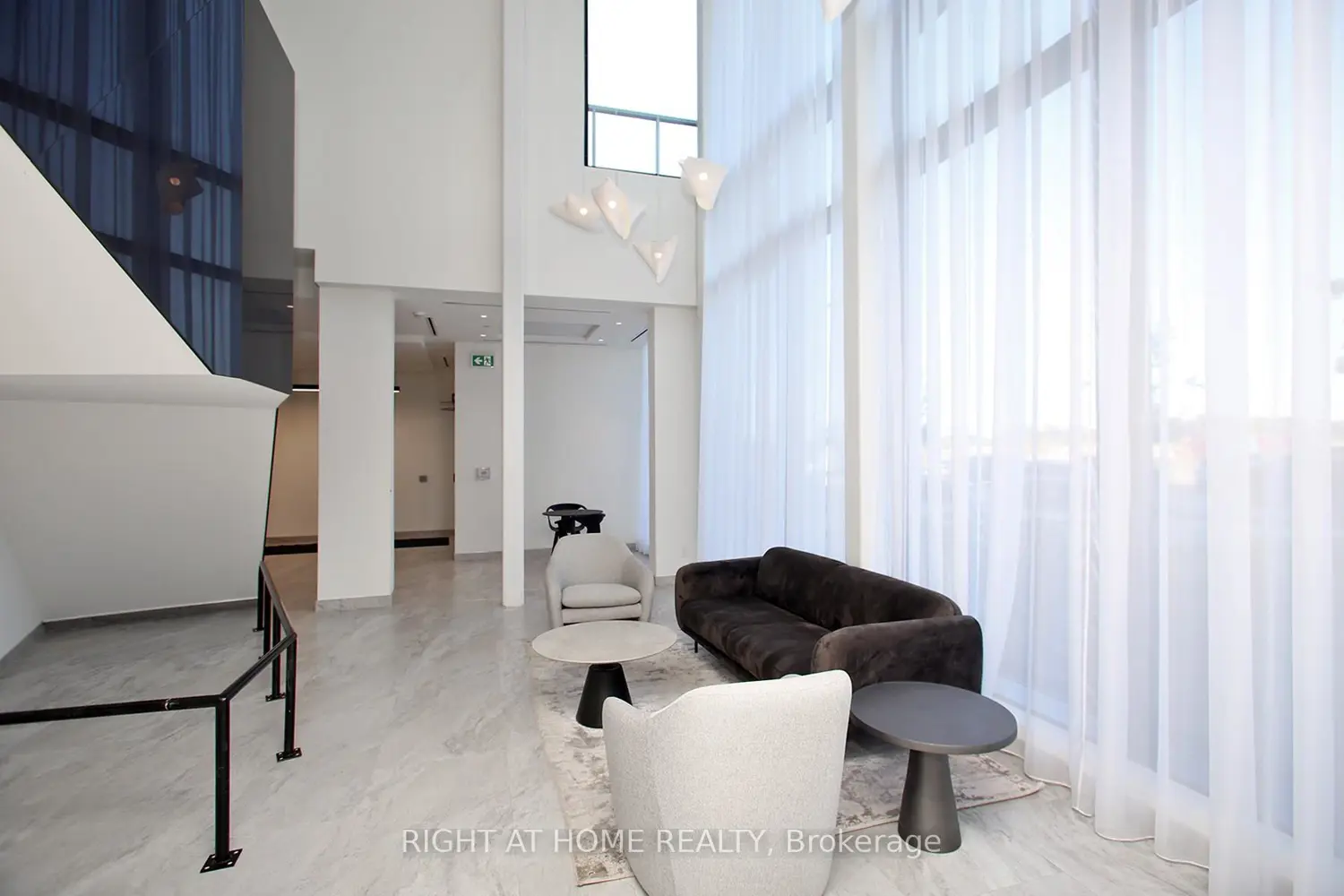 6 David Eyer Road 513 photo 2