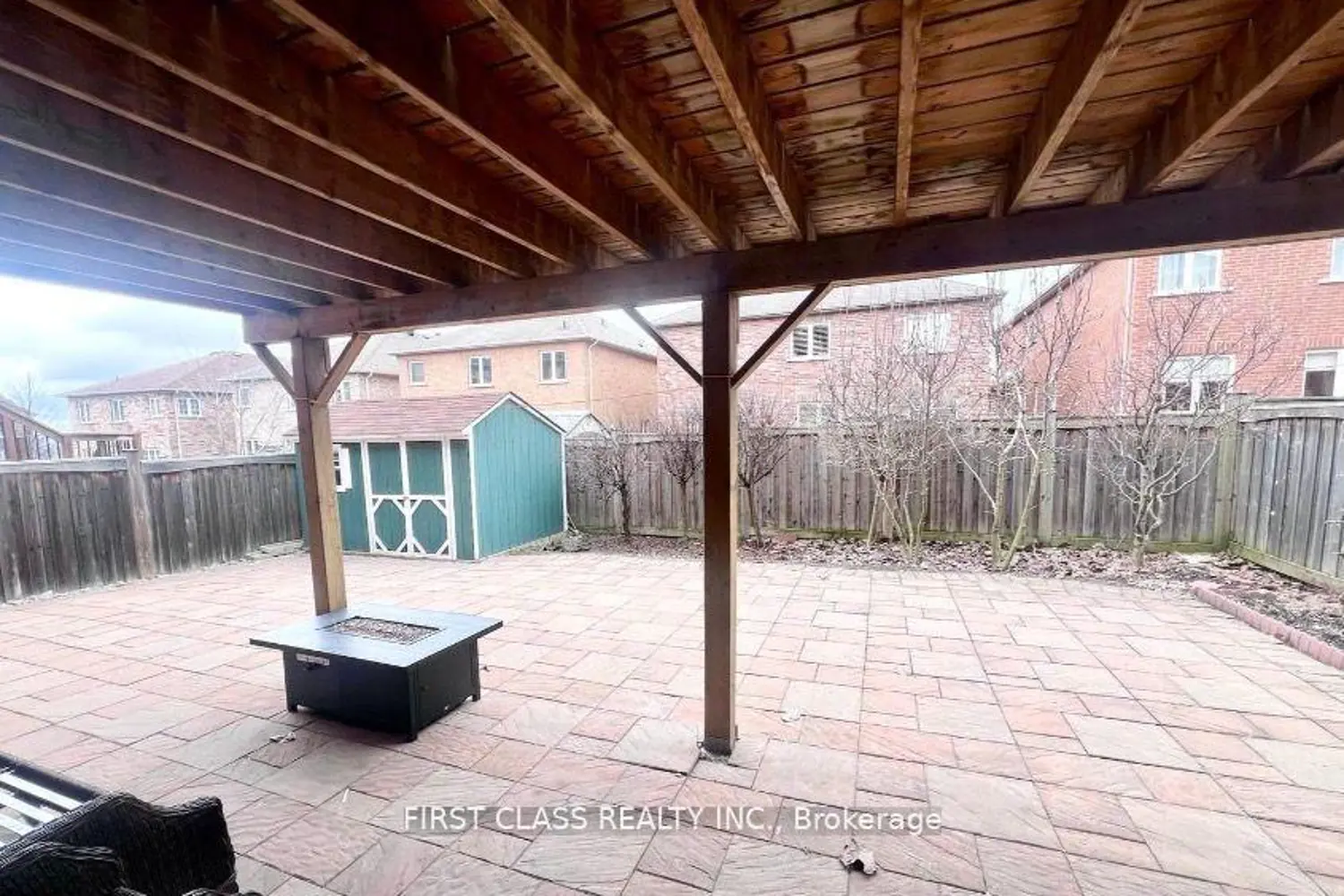 9 Wiley Avenue photo 2