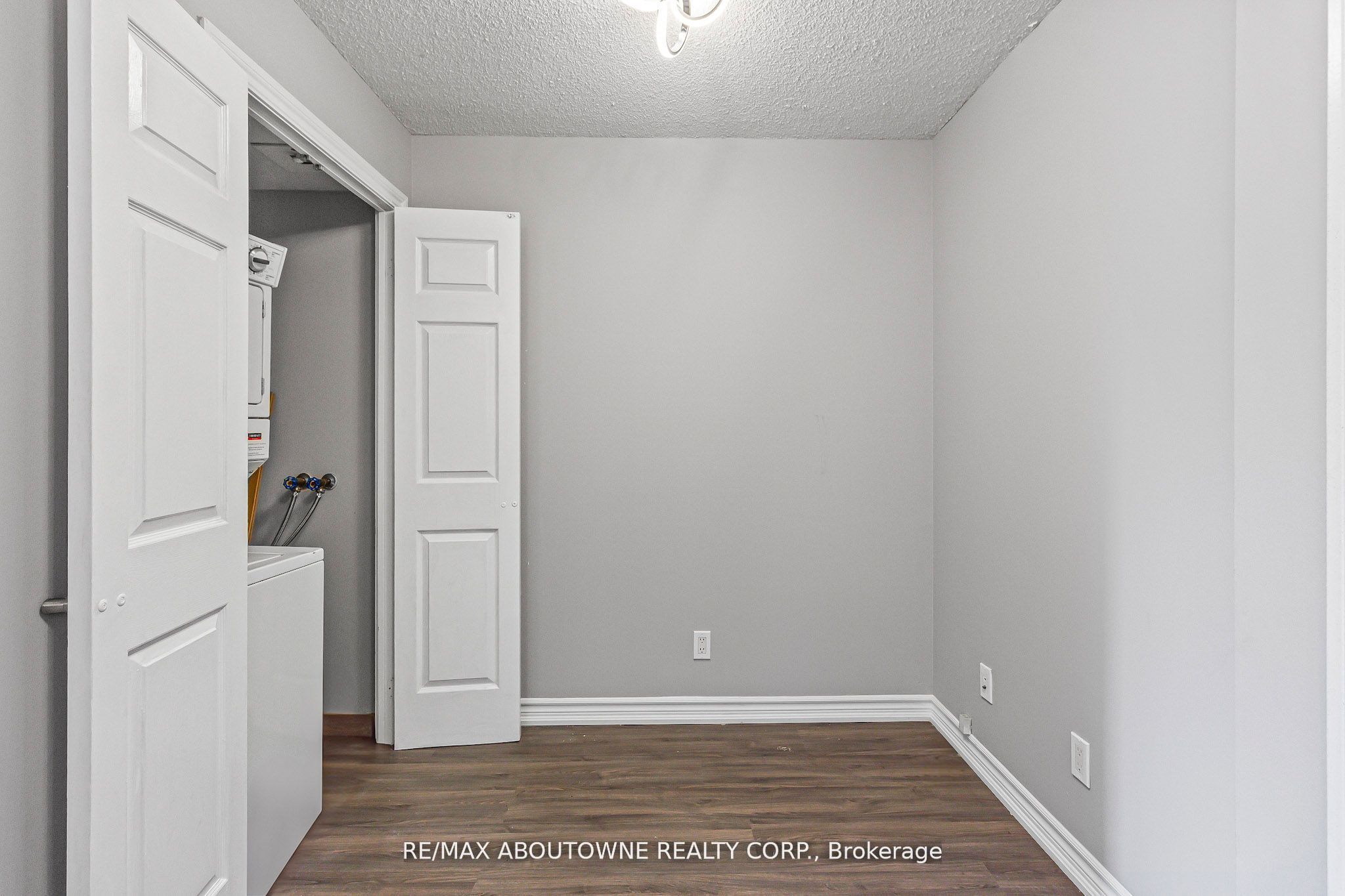 Additional image 5 of 401-310 Burnhamthorpe Road W, Mississauga, ON, L5B 4P9