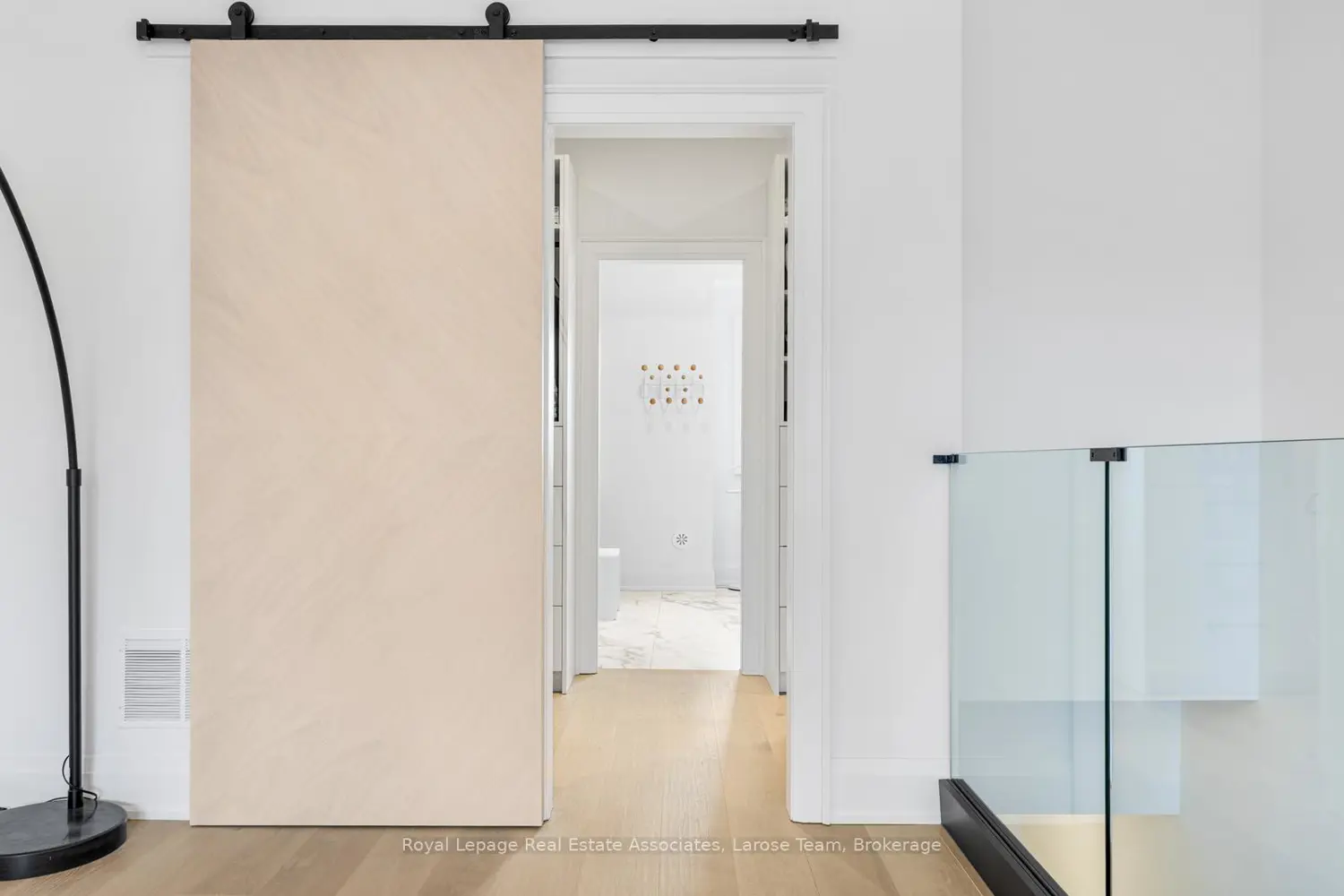 Additional image 8 of 10 Lunar Crescent 24