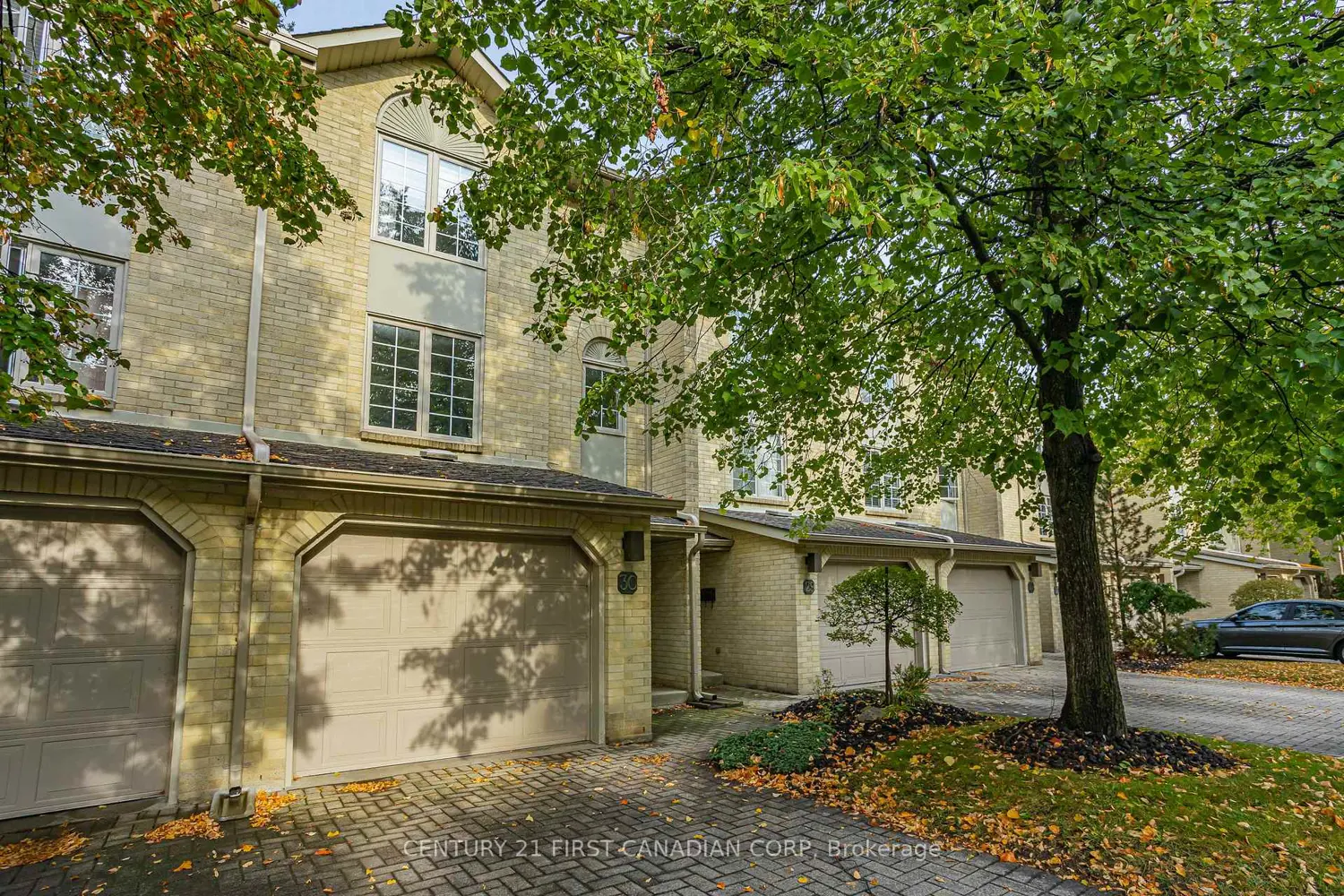 1399 Commissioners Road 30