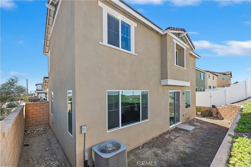 Additional image 34 of 364 Castaic Way, Rialto, CA 92377