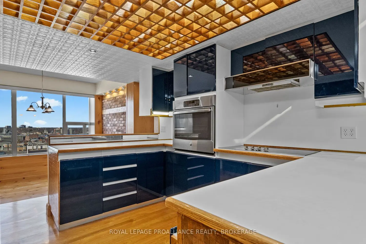 Additional image 5 of 185 Ontario Street 1602