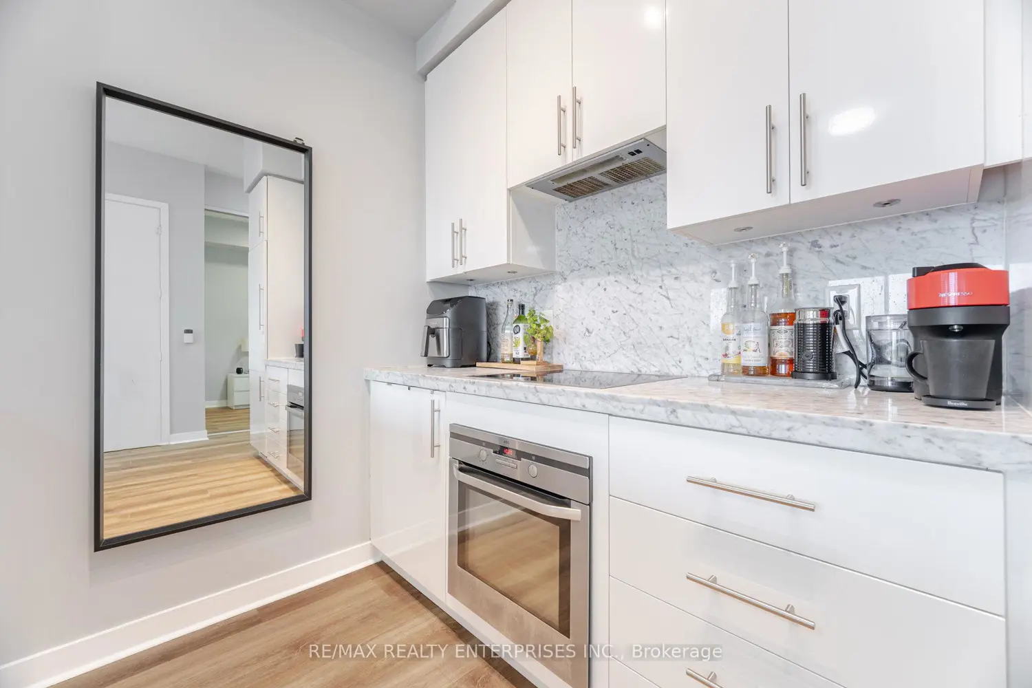 Additional image 5 of 156 Portland Street 302