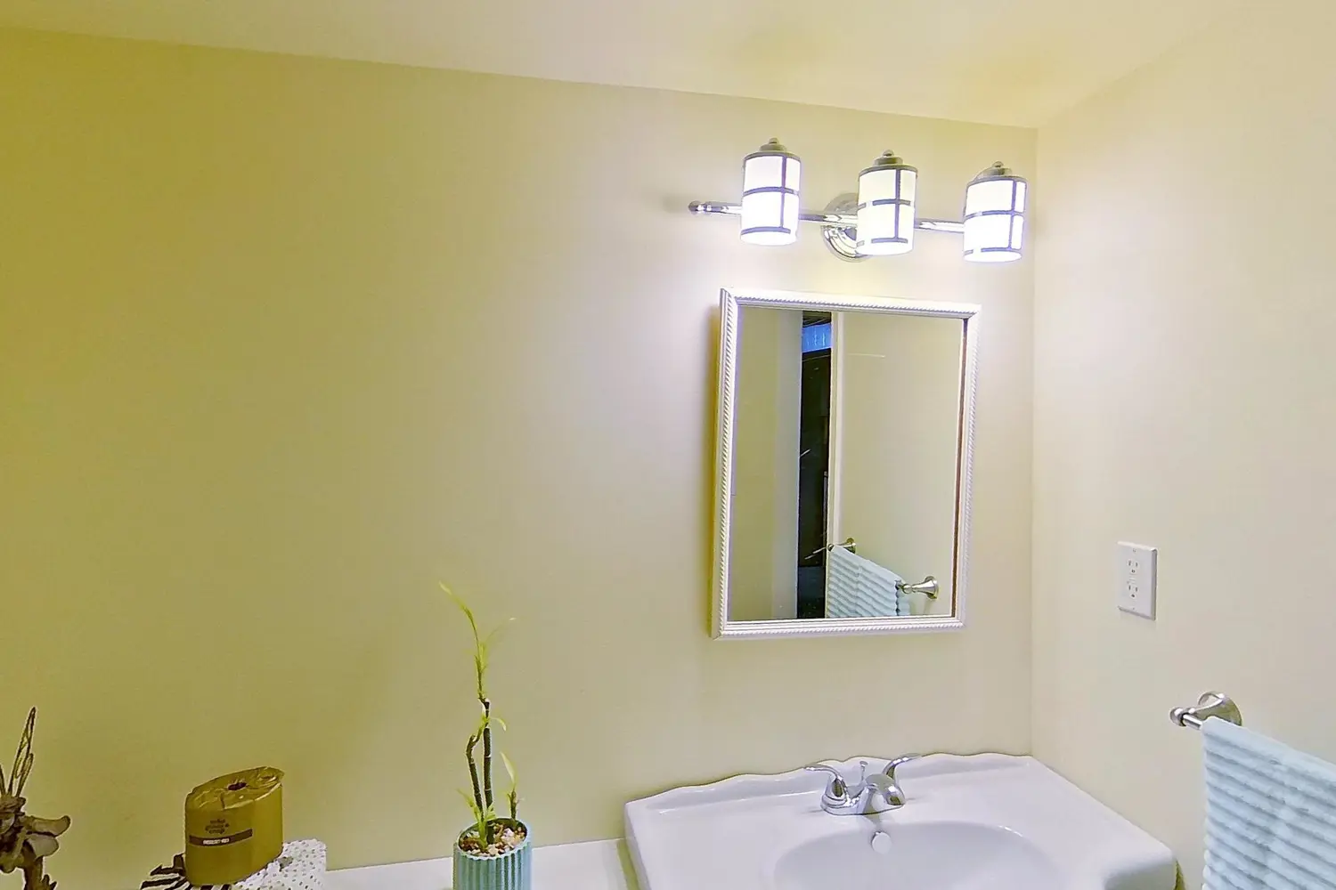 Additional image 13 of 14 Dixie Place