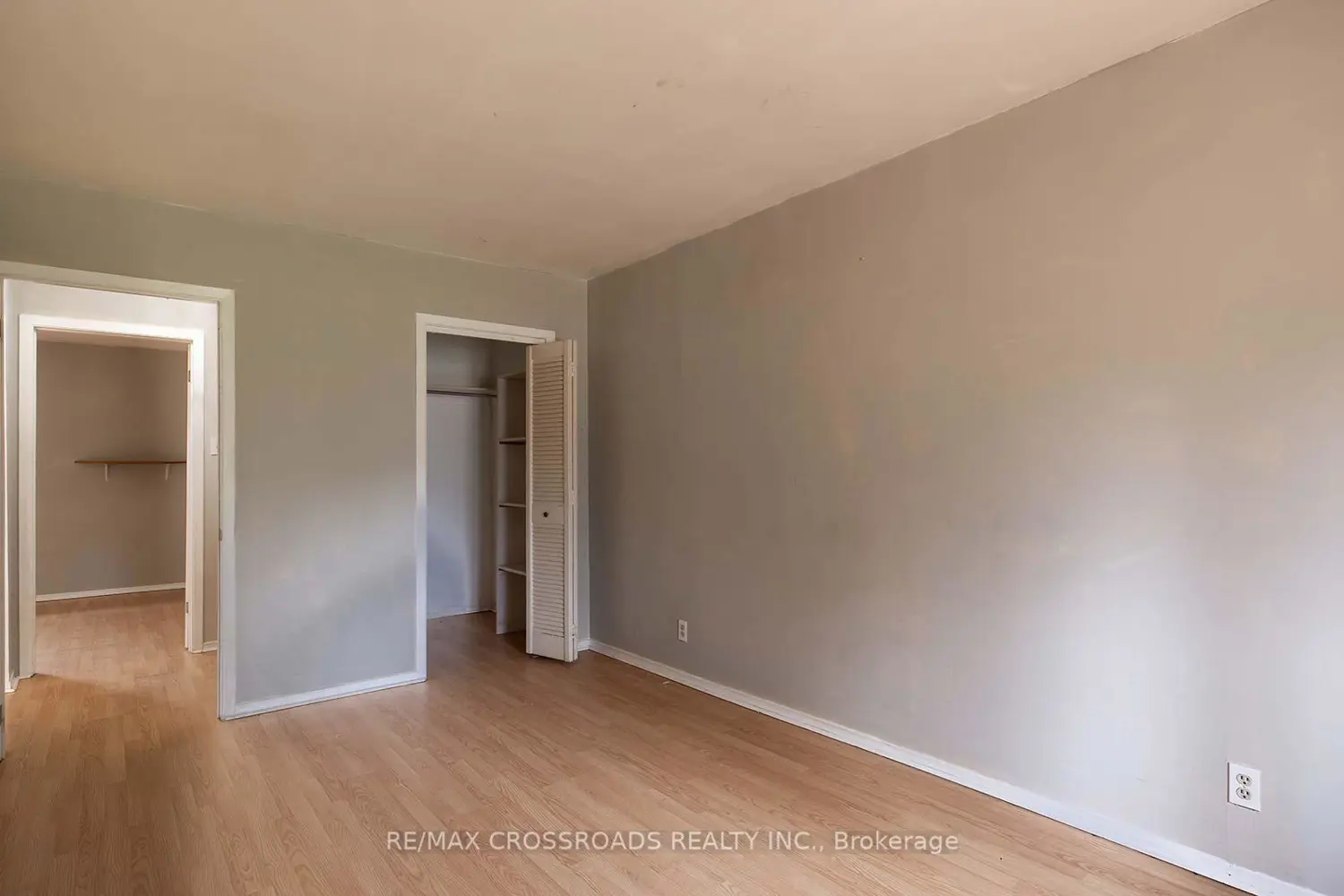 Additional image 6 of 2726 9Th Line