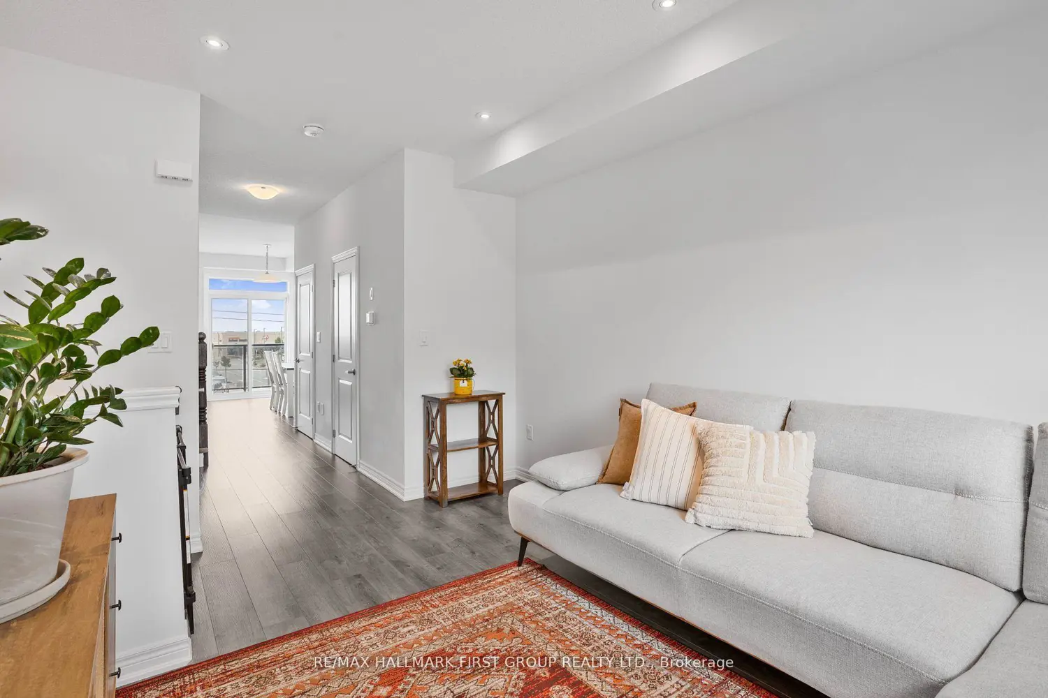 Additional image 4 of 120 Court Drive 28