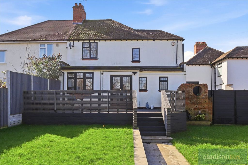 Additional image 24 of 3 bed semi-detached house for saleGravel Close, Chigwell, Essex IG7