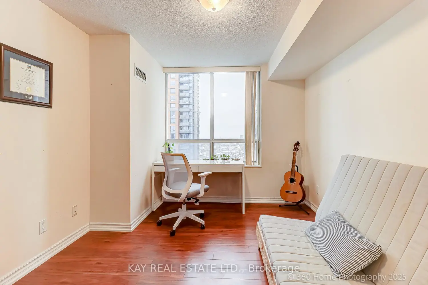 Additional image 18 of 5233 Dundas Street 1526