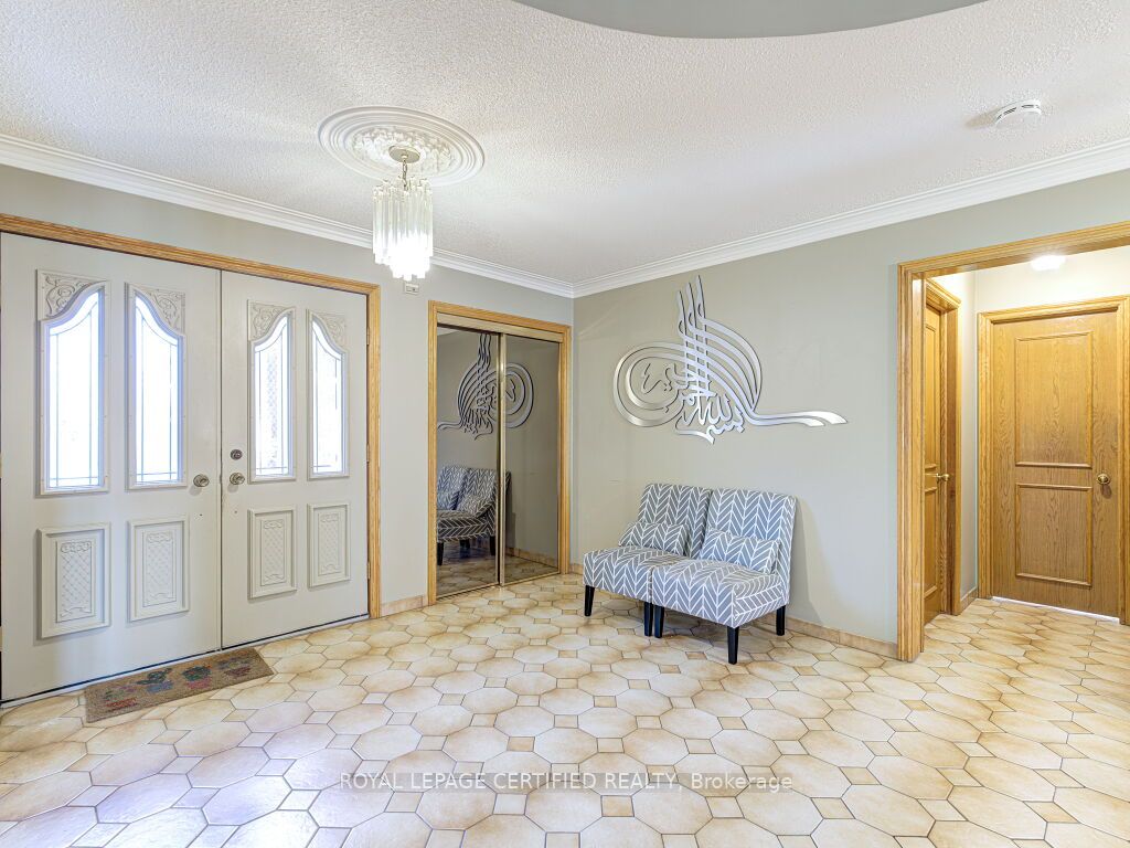 Additional image 3 of 4261 Capilano Court, Mississauga, ON, L4W 4H9