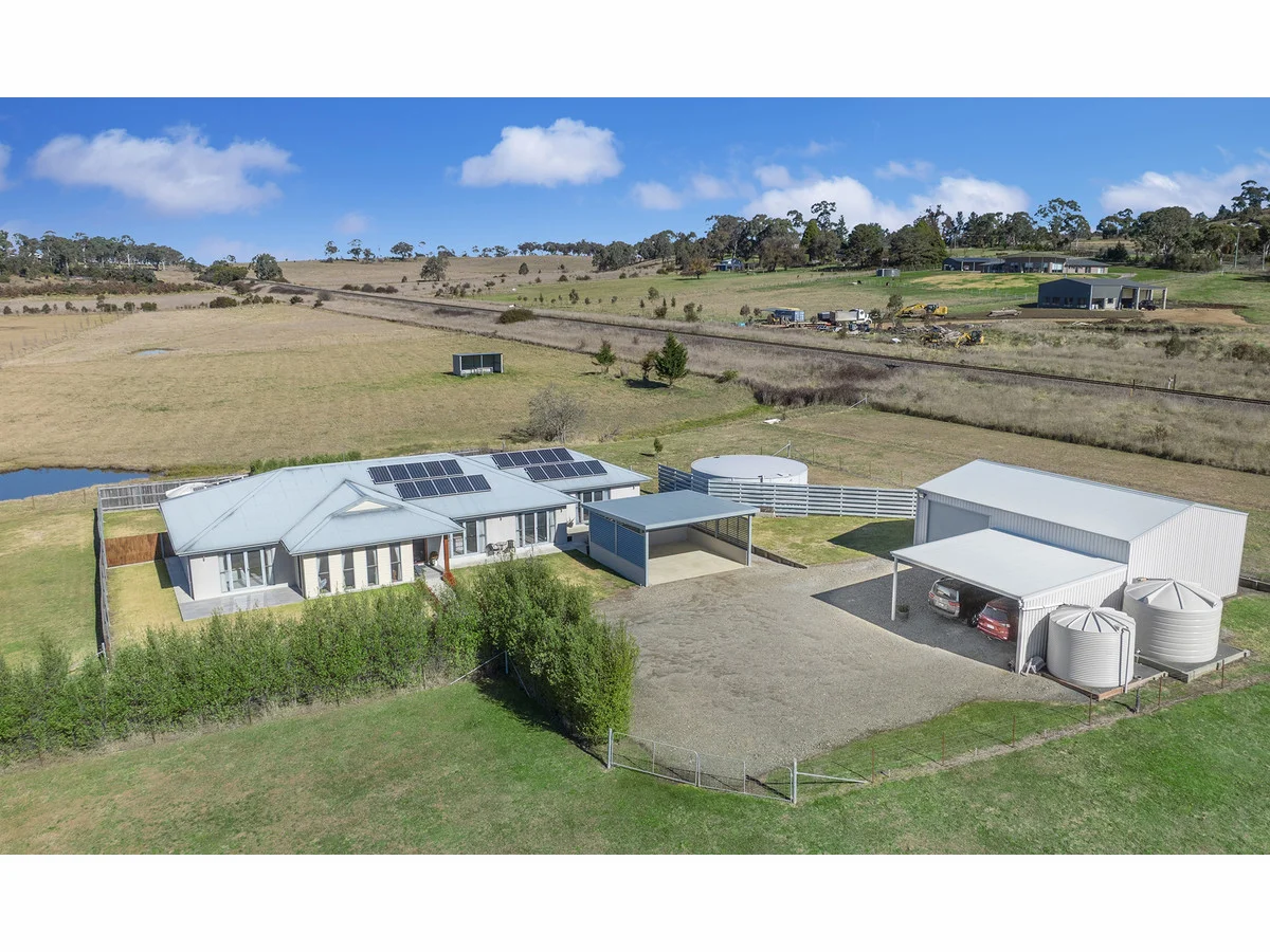 222 Dangarsleigh Road, Armidale NSW 2350