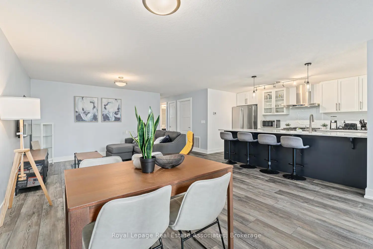 Additional image 7 of 17 Centre Street 102