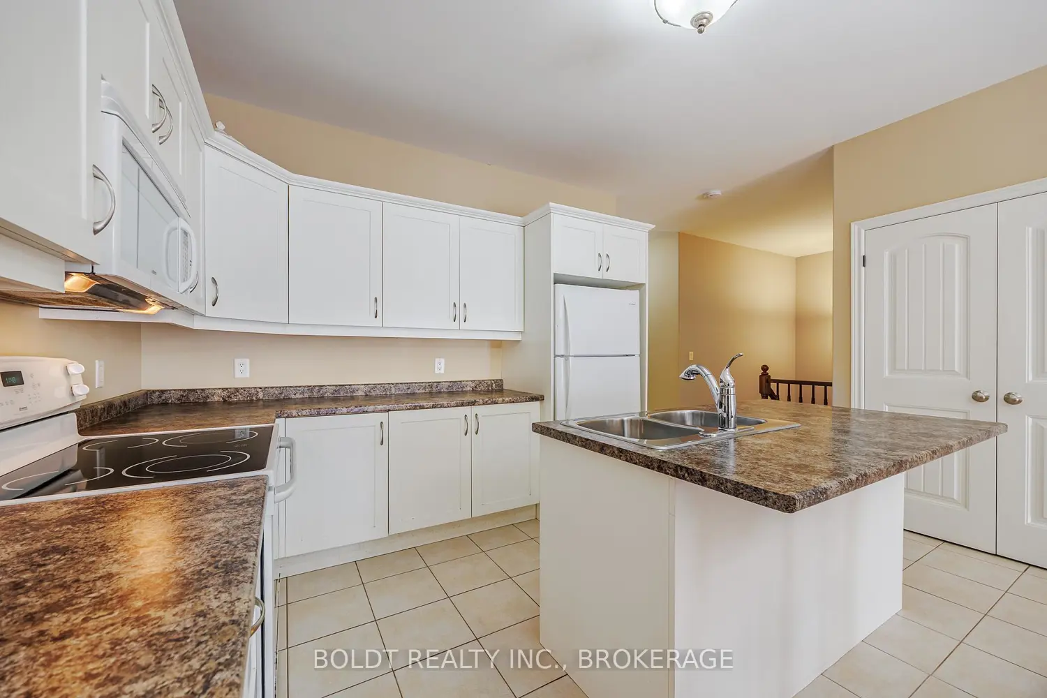 Additional image 7 of 58 Videl Crescent