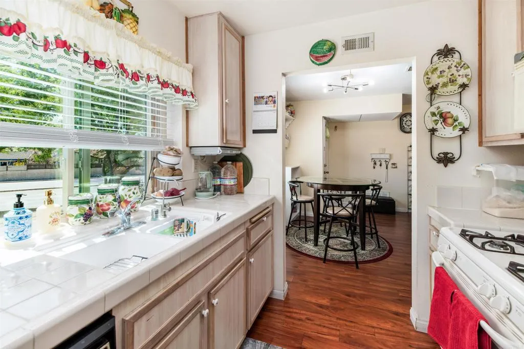 Additional image 24 of 10758 Dabney Drive Unit 40, San Diego, CA 92126