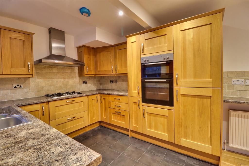 Additional image 2 of 3 Bed Terraced House, Aston Place, LS13, N1 7GU