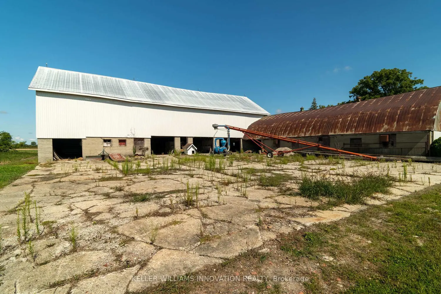 Additional image 19 of 6828 Third Line Road