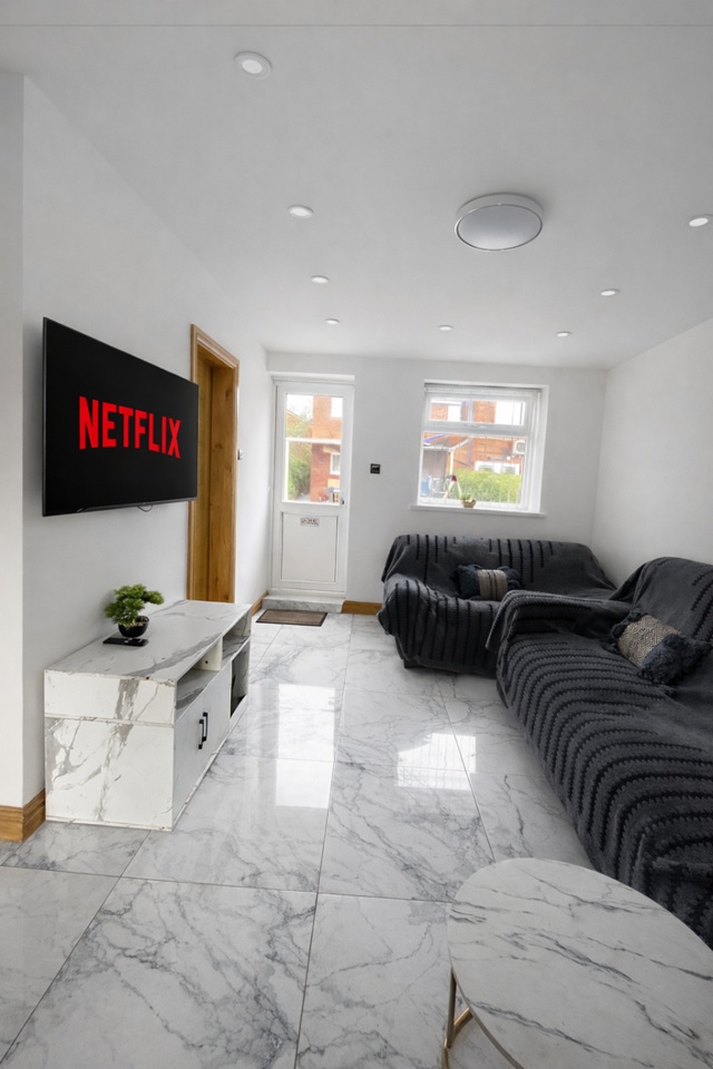 1 Bed Flat, Hawkhurst Road, M13, N1 7GU