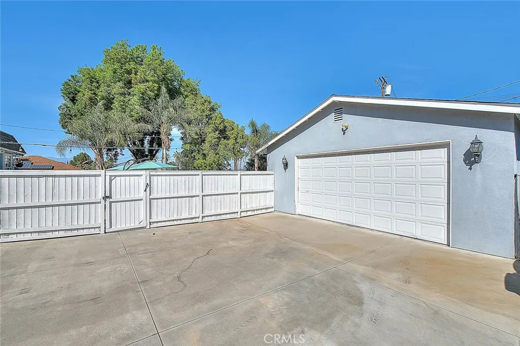 Additional image 120 of 1429 Garretson Ave, Corona, CA 92879