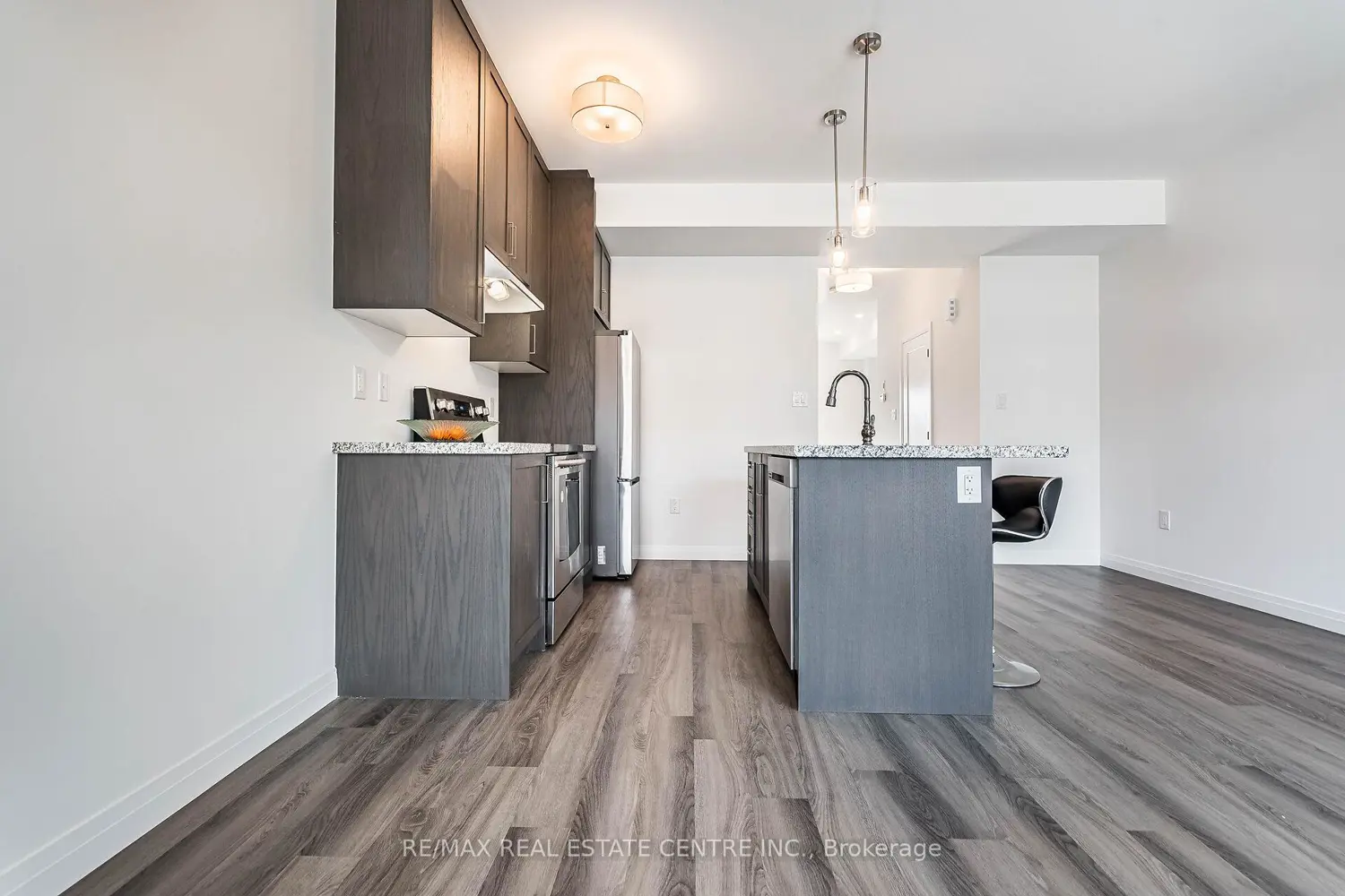 Additional image 10 of 270 Melvin Avenue 33