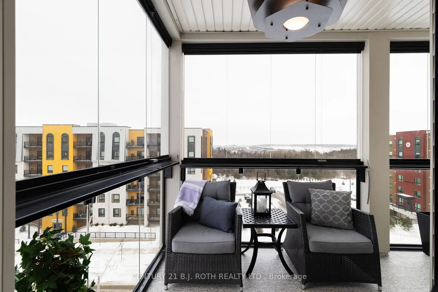 Additional image 16 of 15 Kneeshaw Drive 511