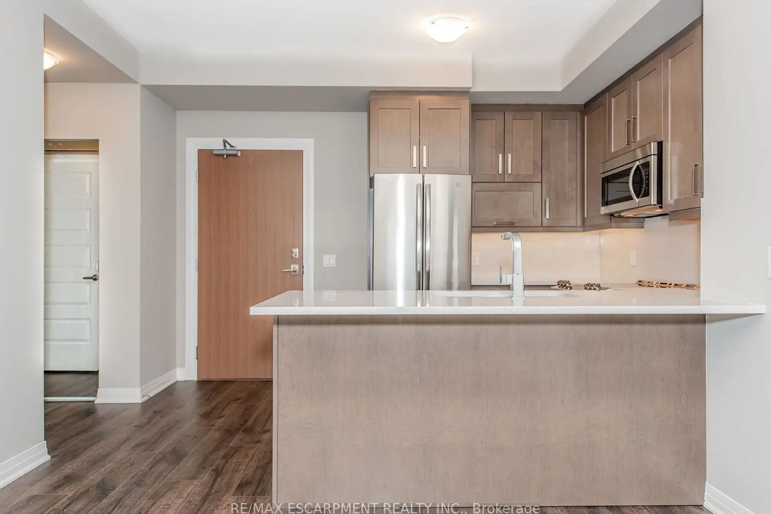 Additional image 8 of 1105 Leger Way 412